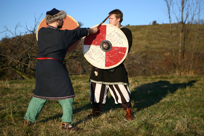 9342-s03-obrana-rozrazenim-vlevo-a-sekem-na-hlavu.jpg 9342-s03-obrana-rozrazenim-vlevo-a-sekem-na-hlavu.jpg