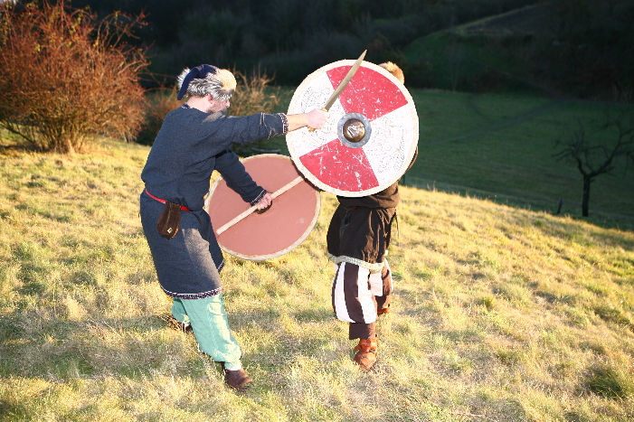 9425-s17-sikmy-krok-z-linie-utoku-a-pojisteni-souperova-stitu-mecem.jpg 9425-s17-sikmy-krok-z-linie-utoku-a-pojisteni-souperova-stitu-mecem.jpg