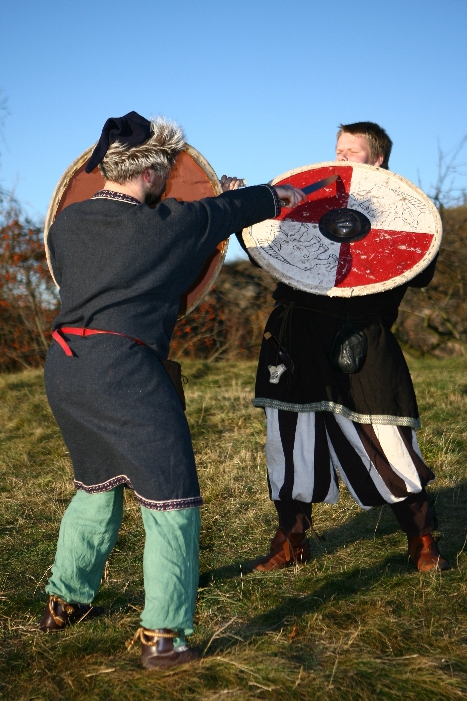 9364-s08-probiti-horni-hrany-bodem-r.jpg